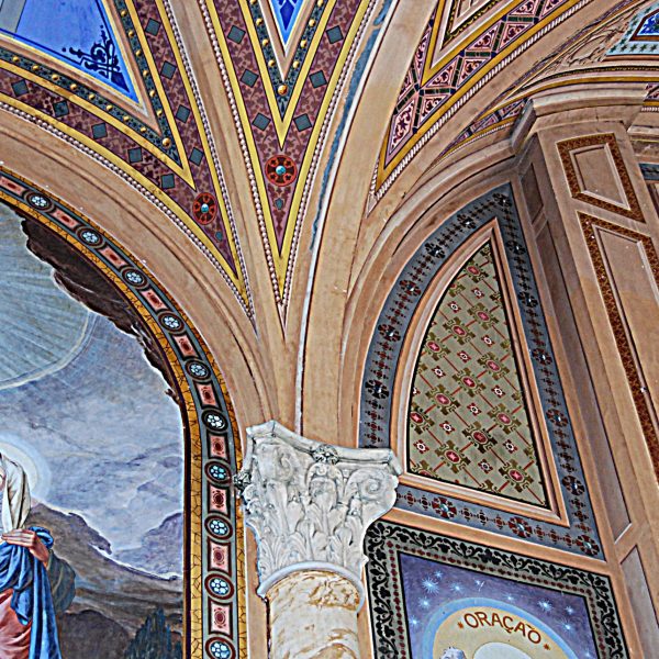 Danos de entablamento da Nervura da abóboda da 1ª coluna da NC (lado direito) - 20/03/2014 - 8h30min